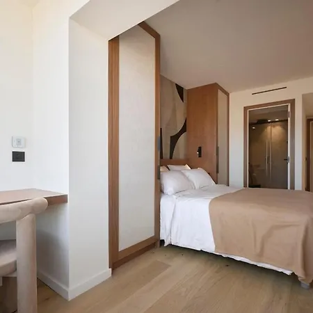 3 Bedrooms Sea View - 6c Cannes