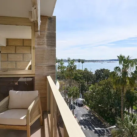 3 Bedrooms Sea View - 6c Cannes