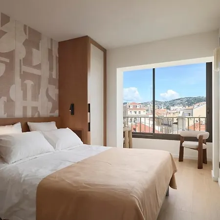 3 Bedrooms Sea View - 6c Apartment