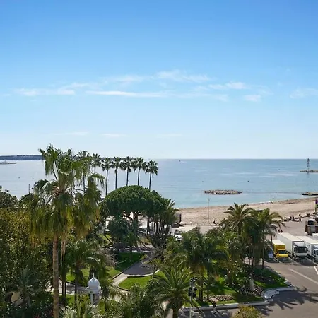 Apartment 3 Bedrooms Sea View - 6c