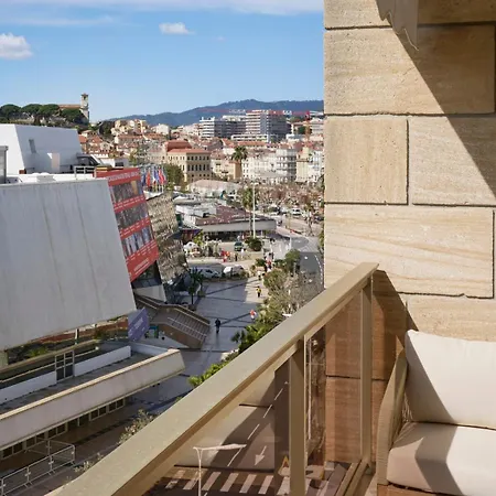 3 Bedrooms Sea View - 6c Apartment