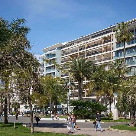 Apartment 3 Bedrooms Sea View - 6c *